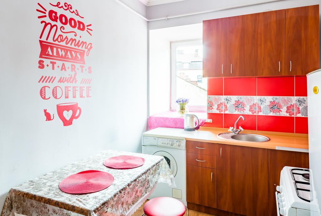 Rainbow Apartment Near Rynok Sq Lviv Kültér fotó